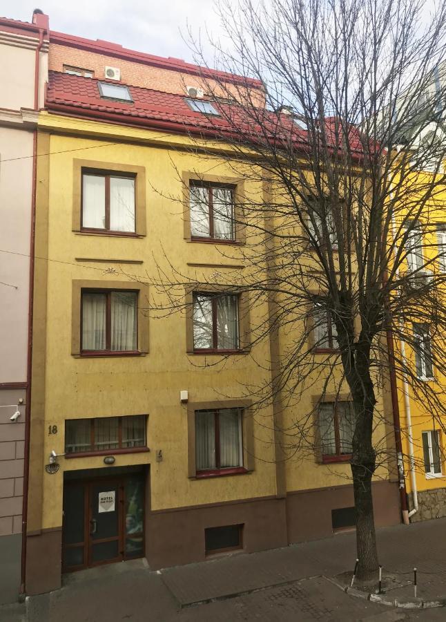 Hotel 18 Lviv Extérieur photo