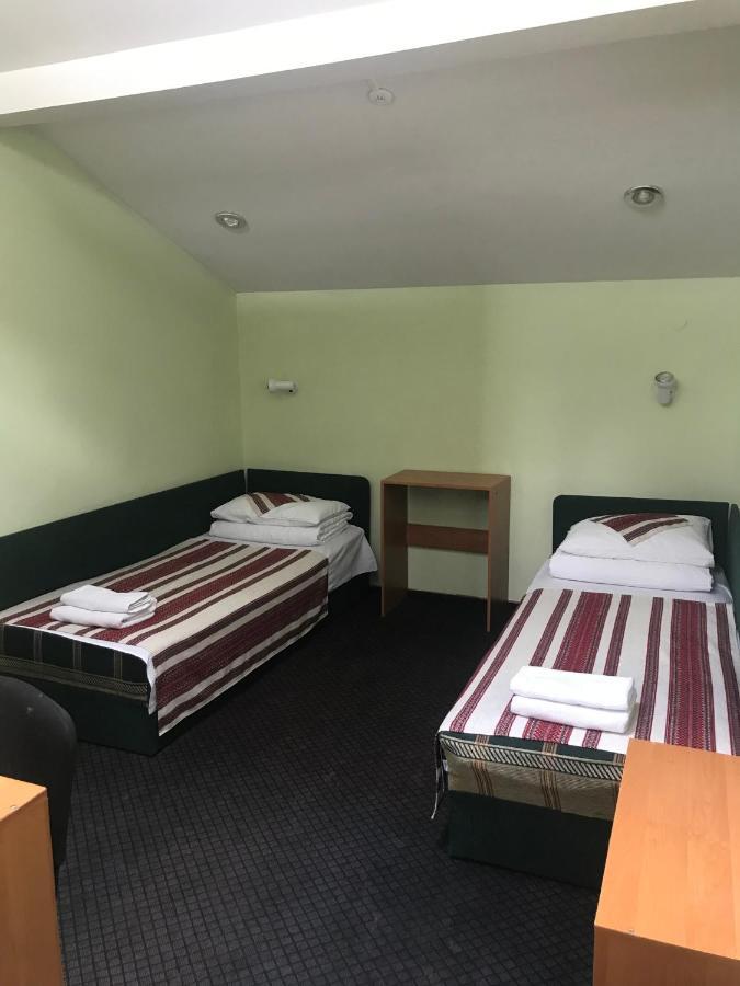 Hotel 18 Lviv Extérieur photo