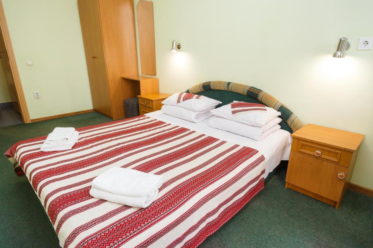 Hotel 18 Lviv Extérieur photo