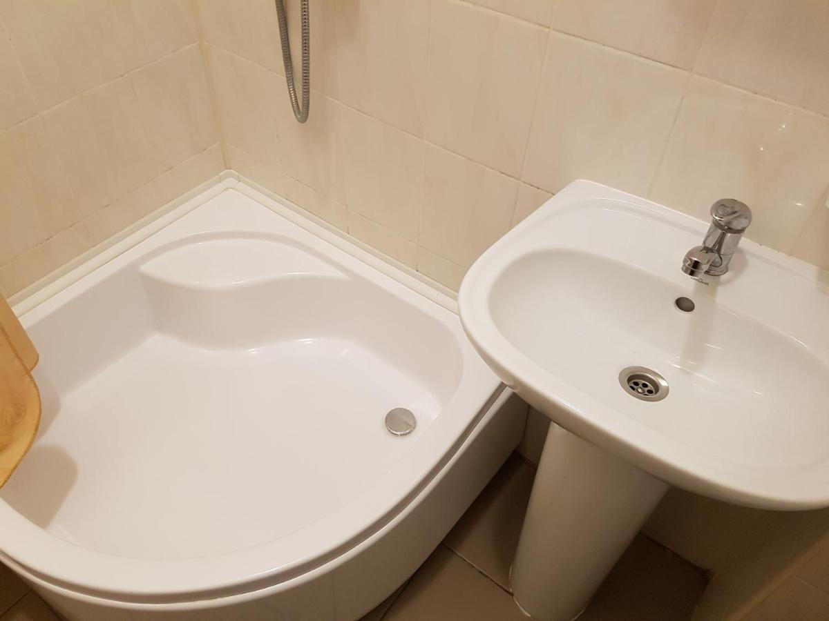 Hotel 18 Lviv Extérieur photo