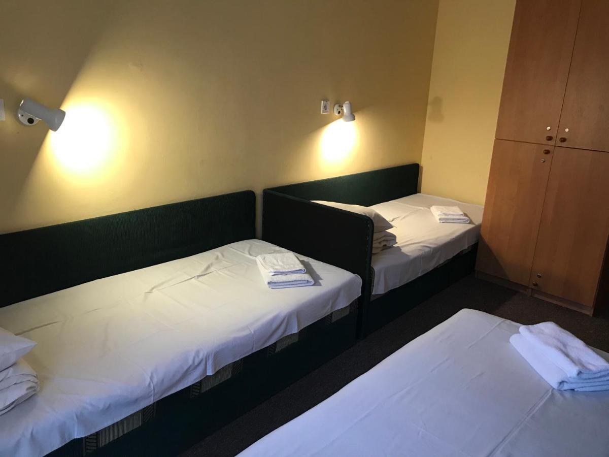 Hotel 18 Lviv Extérieur photo